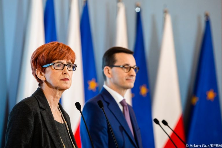 Projekt Mama 4 Plus przyjęty przez Radę Ministrów