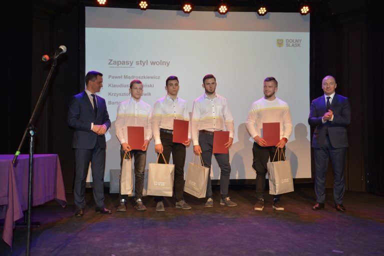 Stypendia sportowe dla najlepszych zawodników w regionie
