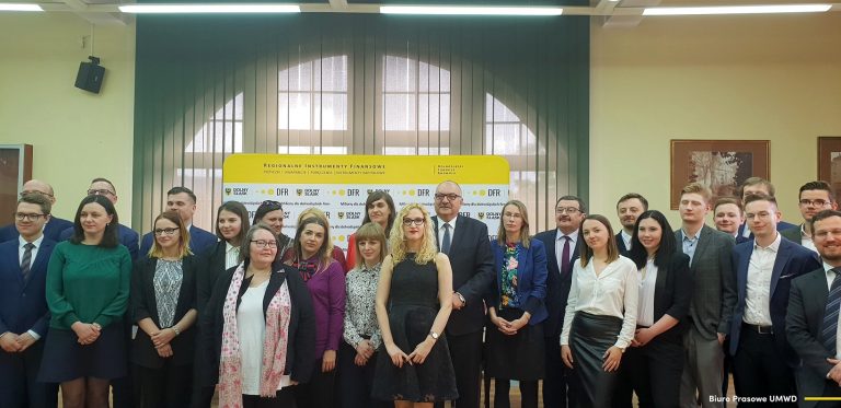 Szkoła Liderów – wręczenie certyfikatów ukończenia