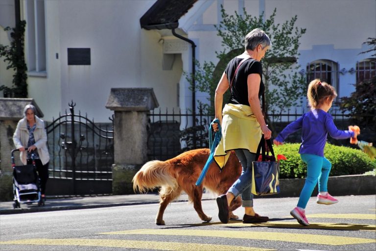 Było ciepło… tłumy spacerowiczów na ulicach. Mogą być kolejne restrykcje